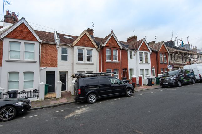 Thumbnail Terraced house to rent in Shanklin Road, Brighton