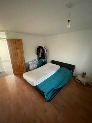 Bedroom 2 2.Jpeg