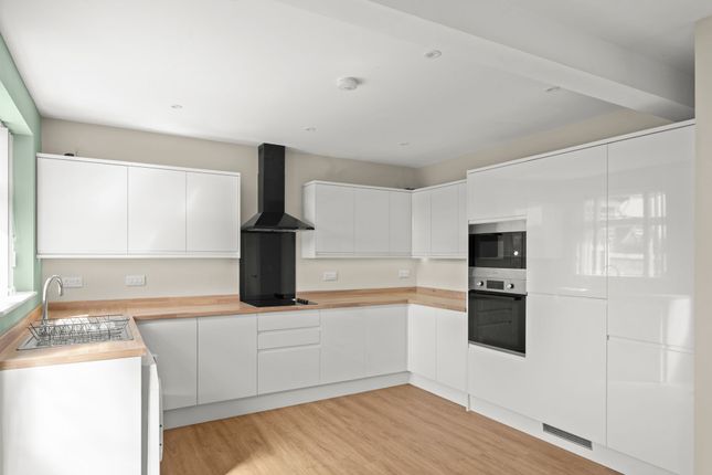 73 Gainsborough Road, Warrington photo 4