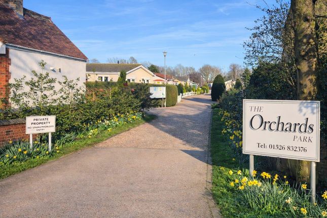29, The Orchards Park, Sleaford photo 3