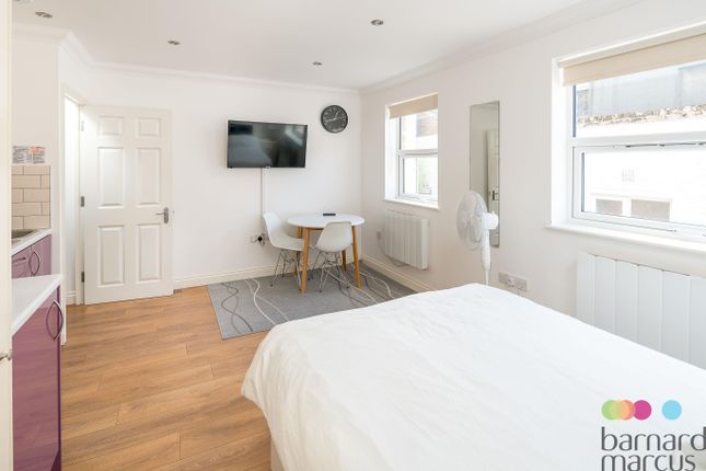 Seagrave Road, Earls Court photo 4