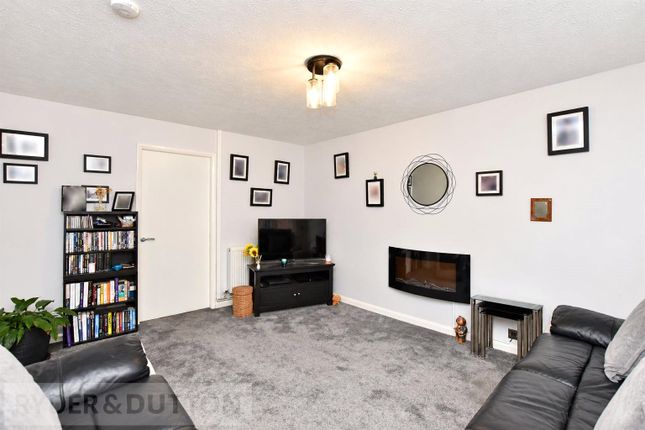 Mulberry Close, Rochdale photo 3