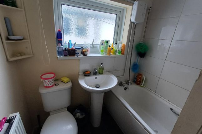 Property to rent in Dogfield Street, Cathays, Cardiff