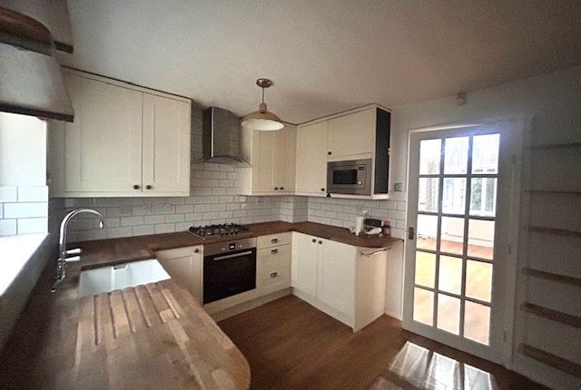 6, Ellwood Crescent, Wollaton Nottingham photo 3