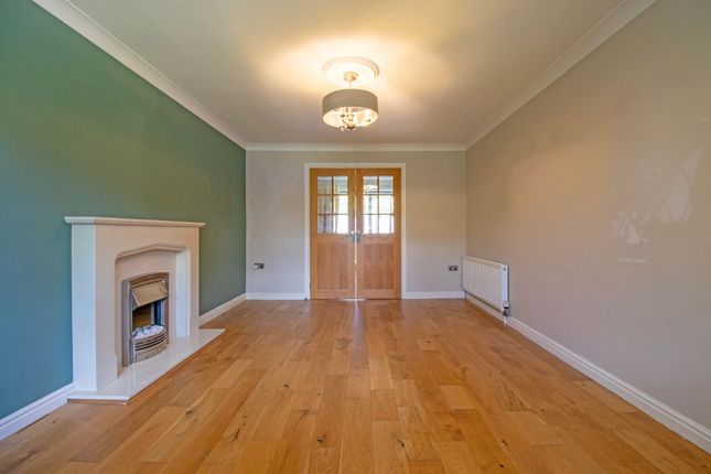 8 Church View, Doncaster photo 3