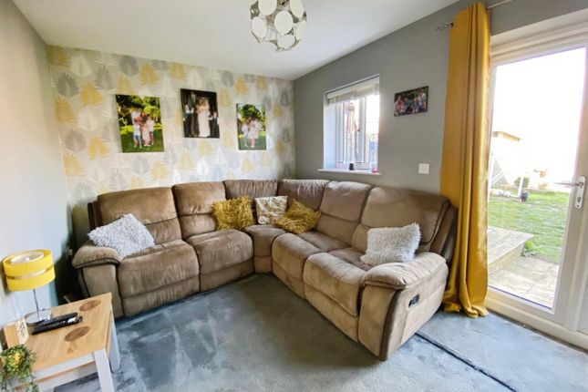 80, Poppy Drive, Thirsk photo 2