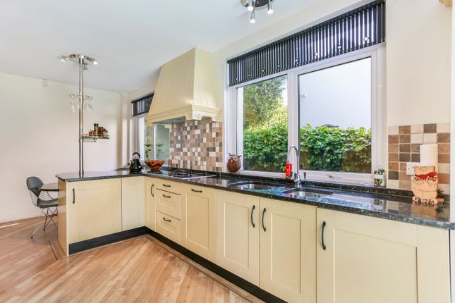14 Mill Lane, Shoreham-By-Sea photo 4