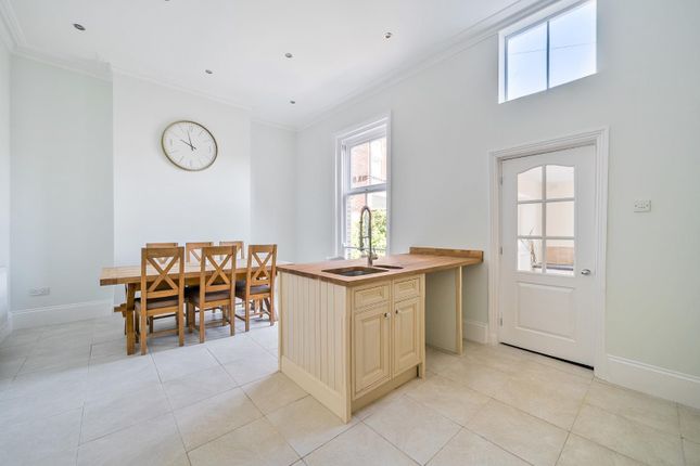 48, Beach Road, Southsea photo 3