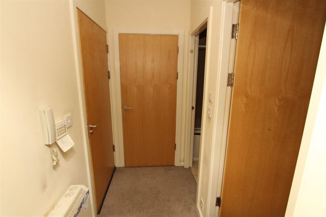 27, Brackendale Lodge, Bradford photo 5