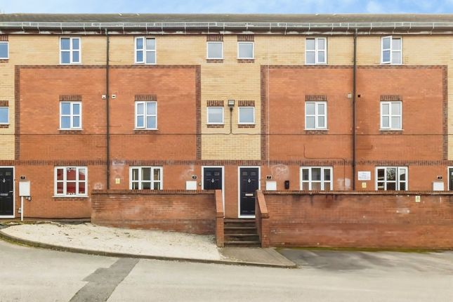 6-bed house on 28, Denison Court, Nottingham, £300,000