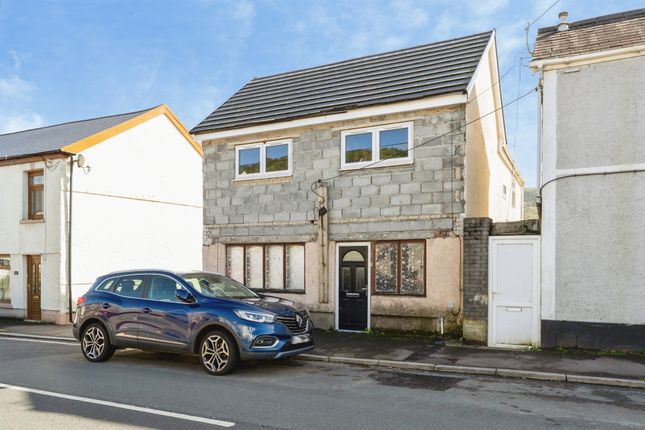 4-bed detached on 162, Swansea Road, SWANSEA, £140,000