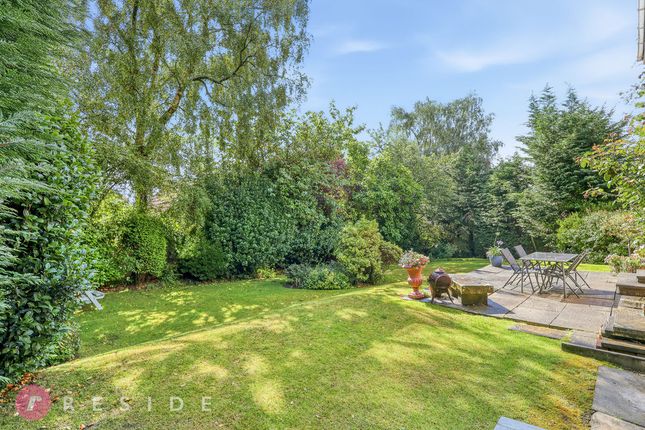 18, Greenwich Close, Rochdale photo 4