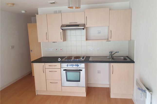 Flat 55, The Round House,, Gunwharf Quays, Hampshire photo 2