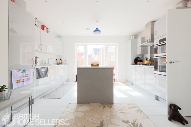11, Deer Walk, Stowmarket photo 3