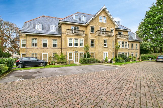 Flat for sale in Manor Road, East Cliff, Bournemouth, Dorset