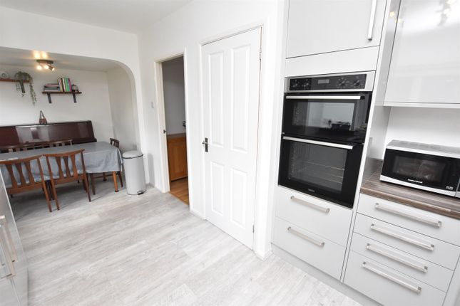 57, Meadow Lane, Newhall, Swadlincote photo 2