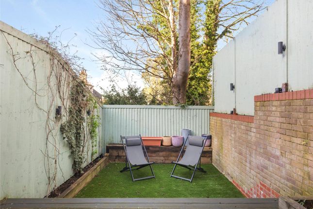64, Jasper Road, London photo 4