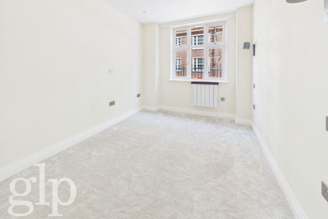 Flat 3, Bevan House, London photo 4