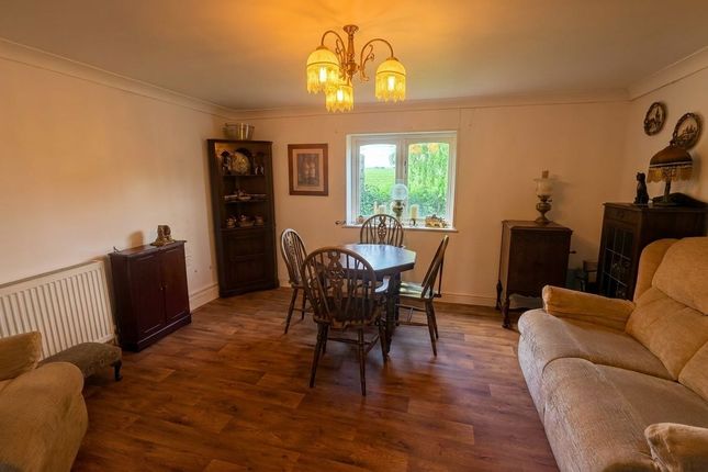 The Bungalow, Burnt Lane, King's Lynn photo 2