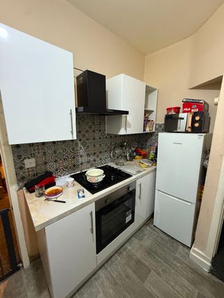 21 Washington Street, Bradford photo 4