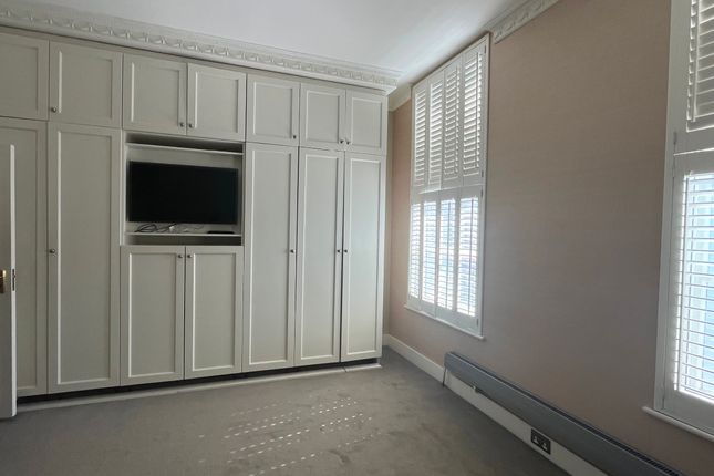 46 Pembridge Road, London photo 4