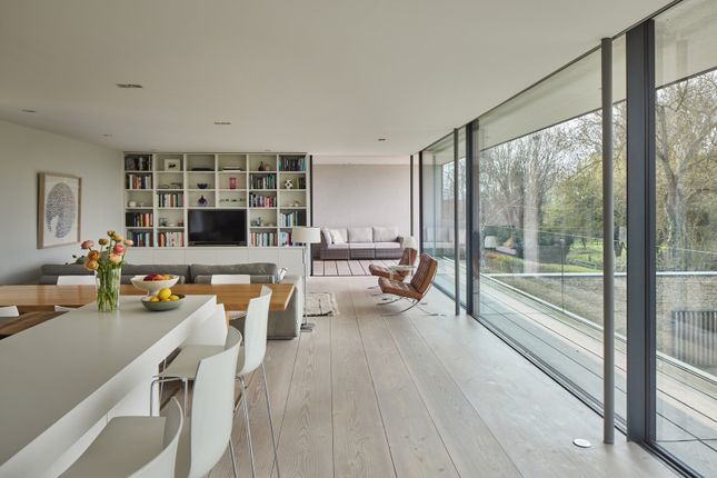 Vitro House, Marlow Road, Bourne End photo 2
