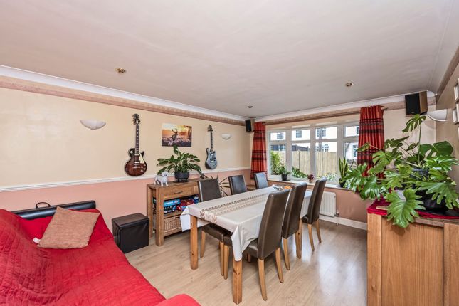 32 New Street, Crawley photo 4
