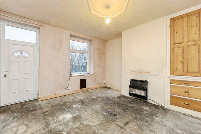 62, Troy Road, Leeds photo 3