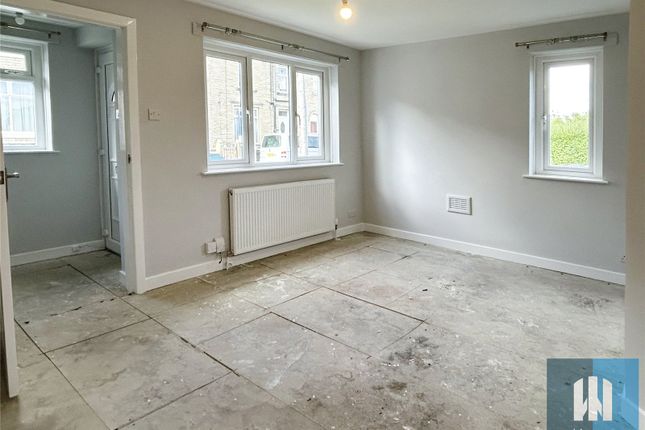 29, Birkhouse Lane, Huddersfield photo 4
