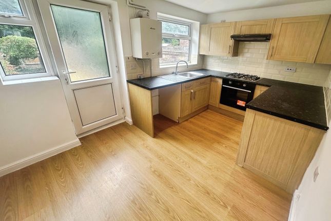 58, Porter Road, Basingstoke photo 2