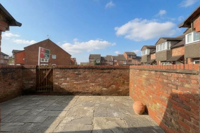 5, Gatcombe Mews, Cheshire photo 2