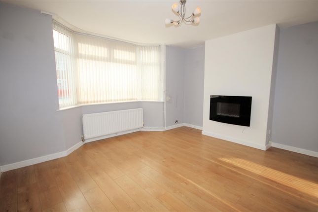 103, Runfold Avenue, Icknield Catchment, Luton photo 3