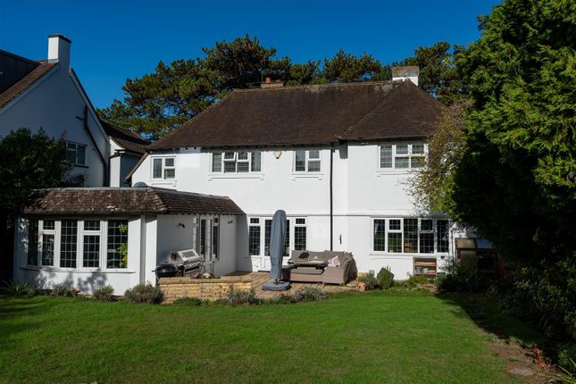 Ranmore, Fir Tree Road, Leatherhead photo 2