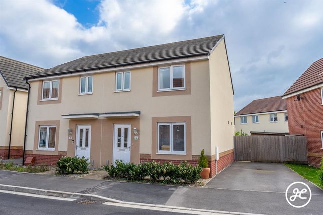 3-bed semi-detached on 6, Topaz Drive, Bridgwater, £250,000