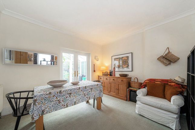 27, Knights Park, Kingston Upon Thames photo 4