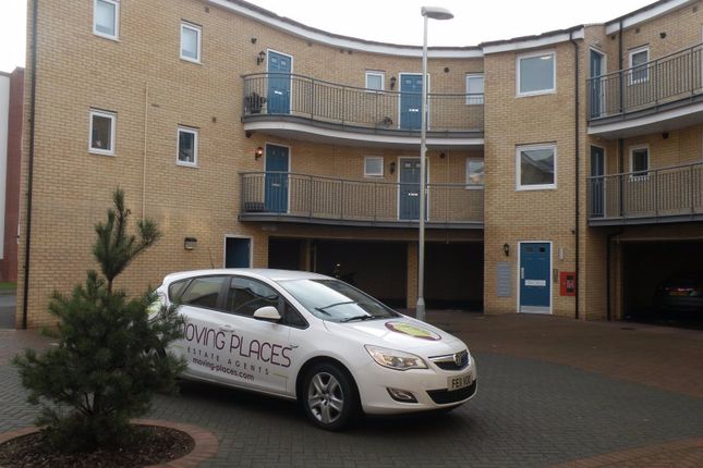 Thumbnail Flat to rent in Spectre Court, Hatfield