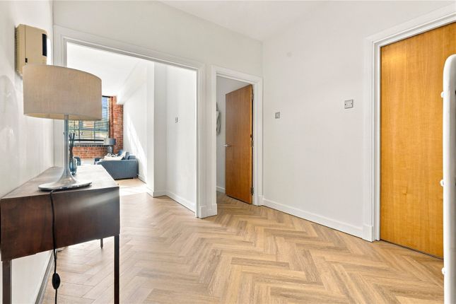 Boss House, London photo 4