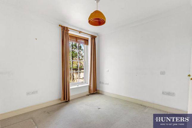 Flat 6, Annadale House, 2 West Heath Avenue, London photo 3
