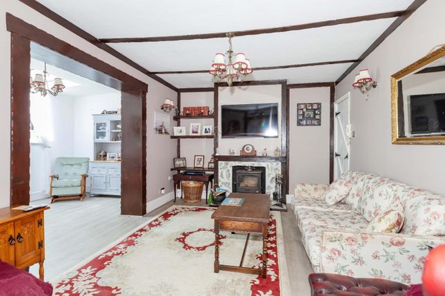 33, Sompting Road, Lancing photo 4