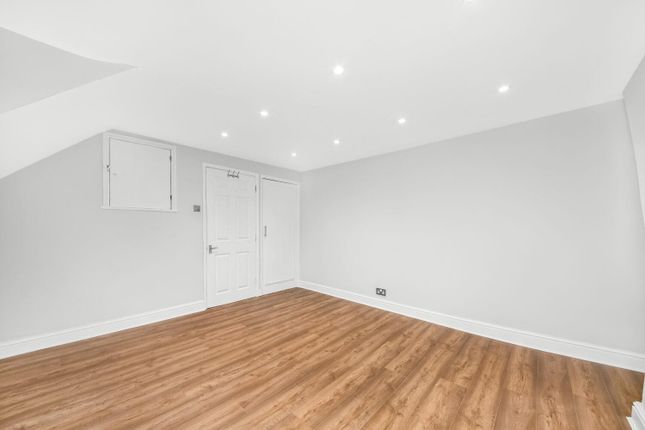 Maisonette to rent in Waldegrave Road, Crystal Palace, London