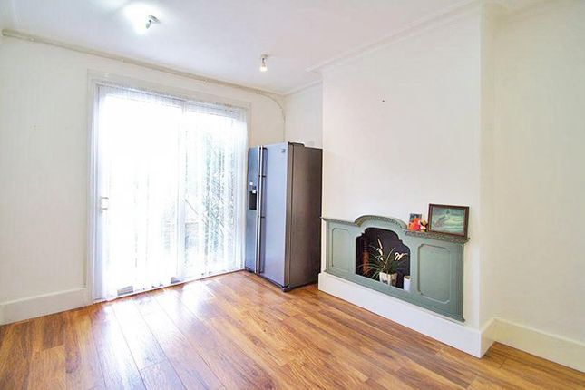 21 Cambridge Road, Harrow, Middlesex photo 4