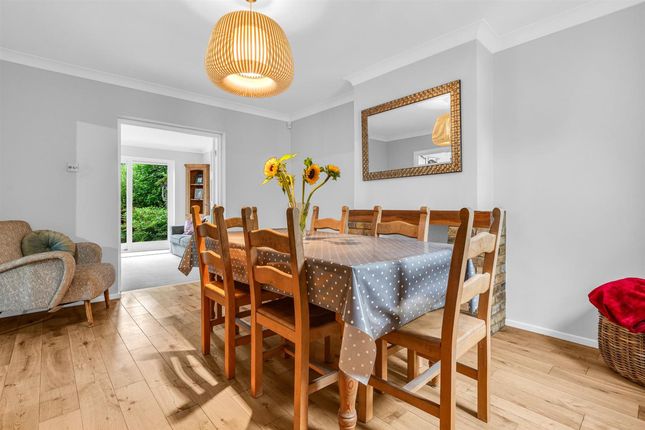 16 Thele Avenue, Ware photo 3
