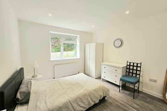 Flat 2, Torquay photo 4