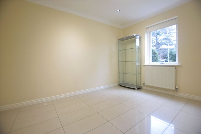 3, Hawk Lane, Bracknell photo 4
