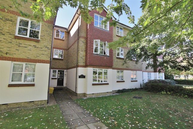 Flat for sale in Richardson House, Malting Way, Isleworth