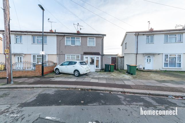 Thumbnail Terraced house for sale in Langdon Crescent, London