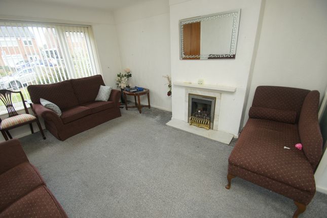 2, Vale Gardens, Ellesmere Port photo 3