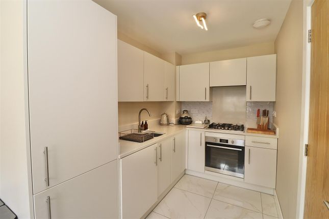 15, Robson Avenue, Pocklington photo 2