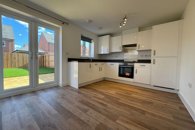 8, Stowe Street, GRANTHAM photo 2