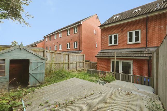 31, Harper Rise, Doncaster photo 4